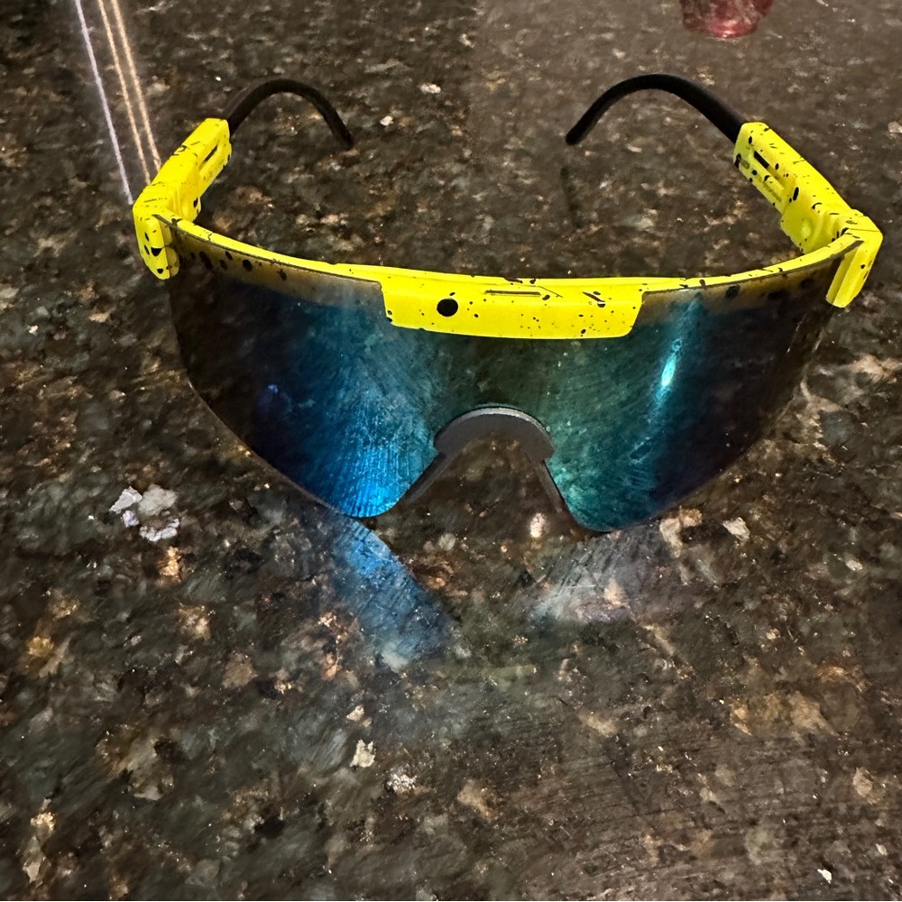 - New Trending sport sunglasses,